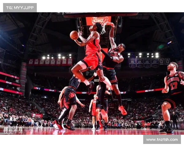 《深度解析NBA赛季热点话题与精彩赛事回顾》 《深度解析NBA赛季热点话题与精彩赛事回顾》